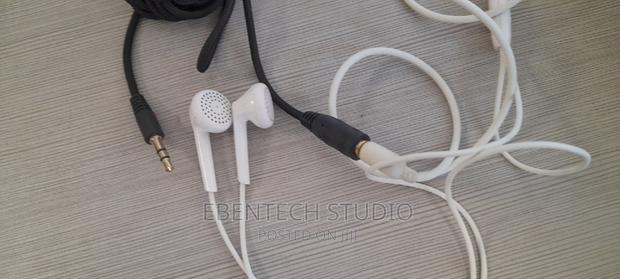 In Ear Headphone Extension Cable · Photo 3