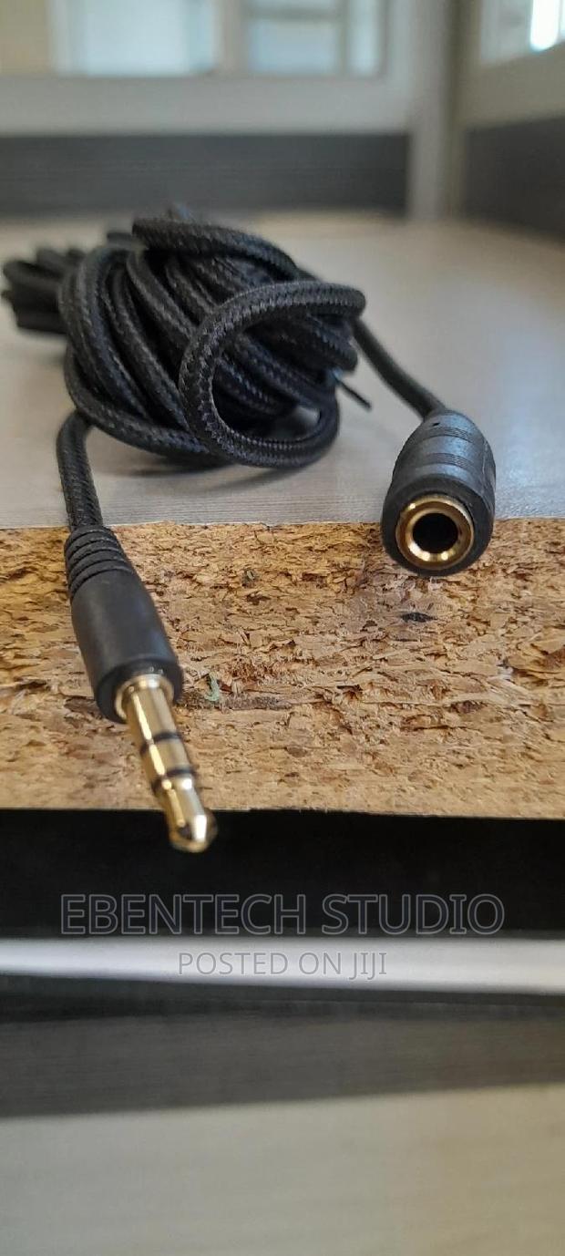 In Ear Headphone Extension Cable · Photo 1