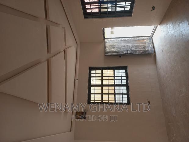 3bdrm House in Community 25, Tema Metropolitan for sale · Photo 8