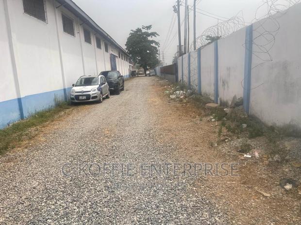 2000 SQM Warehouse at Tema-Tor for Rent · Photo 3