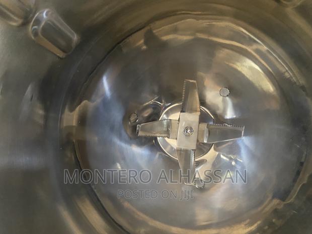 Industrial Blender · Photo 4
