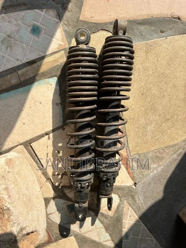 Yamaha Majesty Shock Absorbers · Photo 1