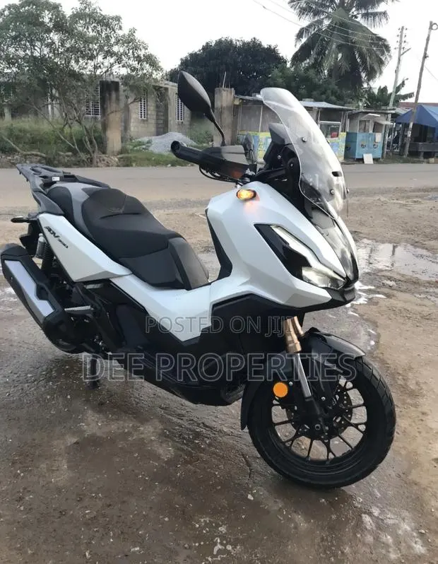 New Honda 2024 White · Photo 1