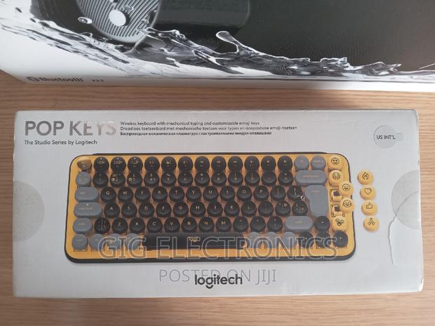 Logitech POP Keys Wireless Bluetooth Mechanical Keyboard · Photo 3