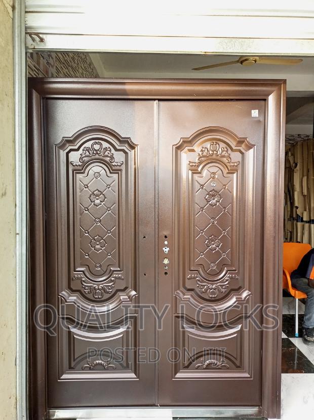 Double Locks Steel Door · Photo 1