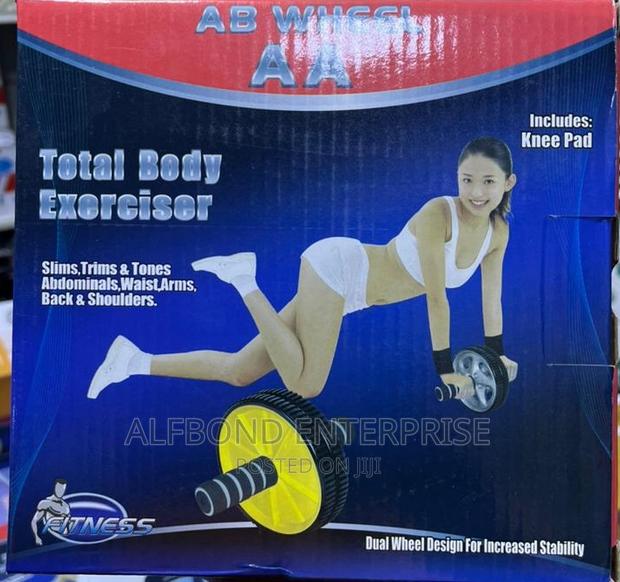 AB Wheel Total Body Exerciser · Photo 3