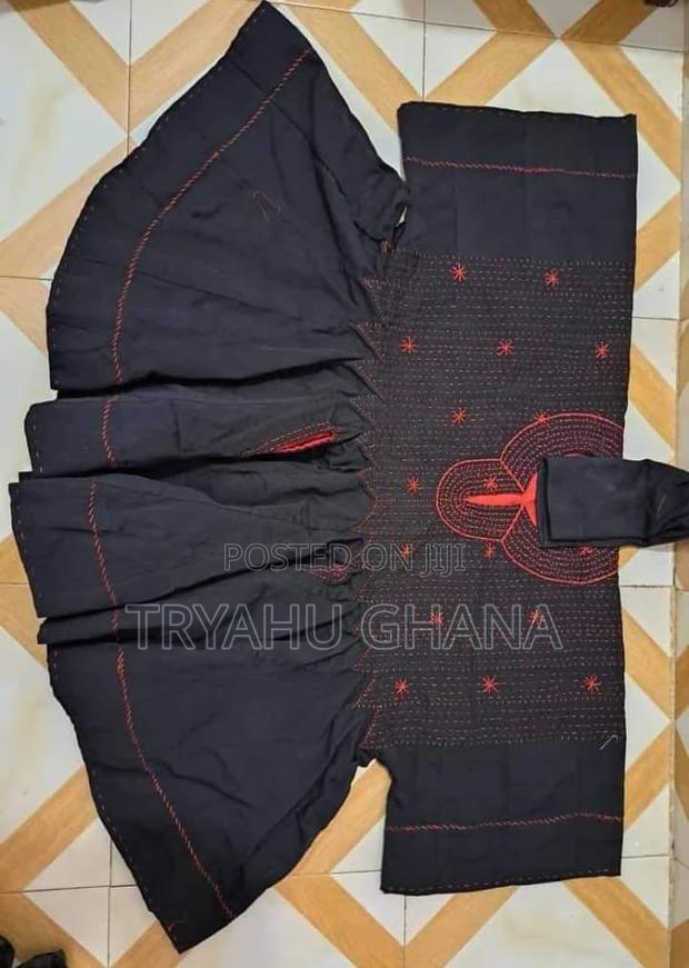Hand-Made Northern Male Smock Clothing for Sale in Ghana · Photo 1