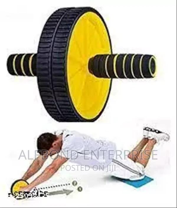 AB Wheel Total Body Exerciser · Photo 2