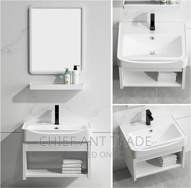 Cabinet Basin + Mirrior Glass Stand · Photo 2