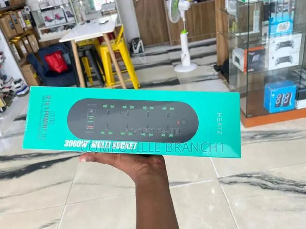 Heatz 12 in 1 3000w Multi Socket · Photo 1