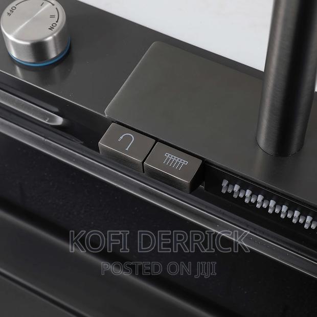 Smart Waterfall Sink (75x46cm) · Photo 4