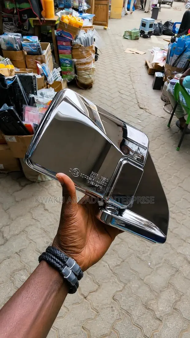 Chrome Side Mirror - Cecilia Mirror · Photo 1