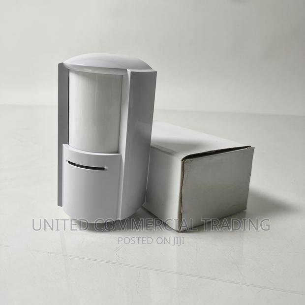 Outdoor Triple-Tech PIR Detector · Photo 2