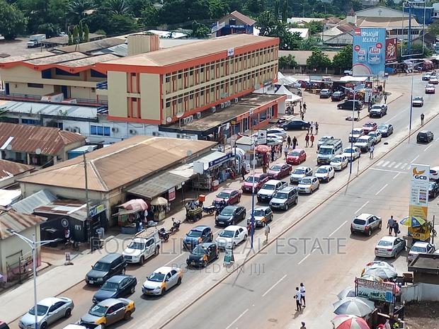 Major Commercial Roadside Land in Sunyani Main · Photo 5