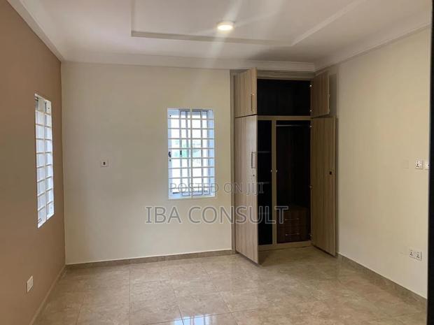 4bdrm House in Malejor, Amrahia for sale · Photo 5