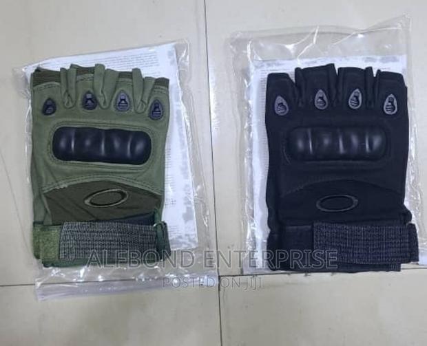 Gym Gloves · Photo 1