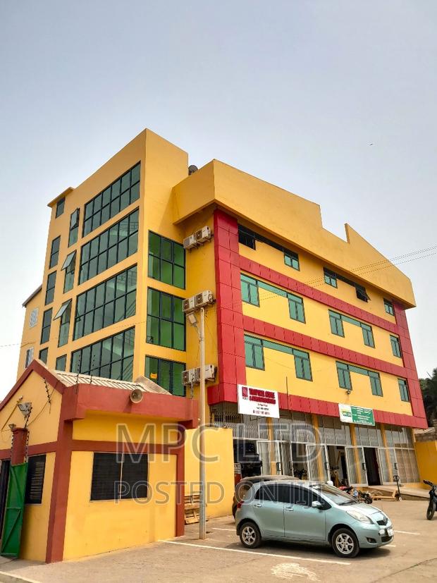 Office Spaces for Rent · Photo 3