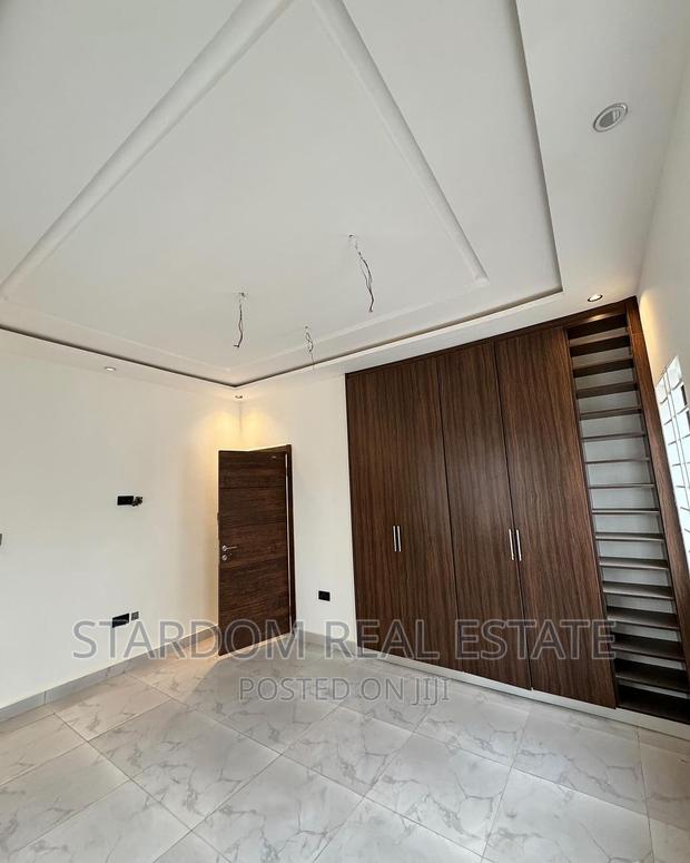 3bdrm Duplex in Lake Side Estate for sale · Photo 7