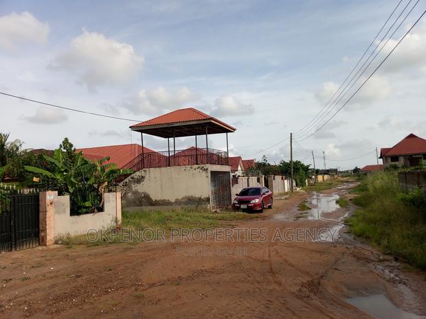 8bdrm House in Gbetsele, Tema Metropolitan for rent · Photo 6
