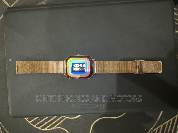 Stainless Steel Smart Watch · Photo 5