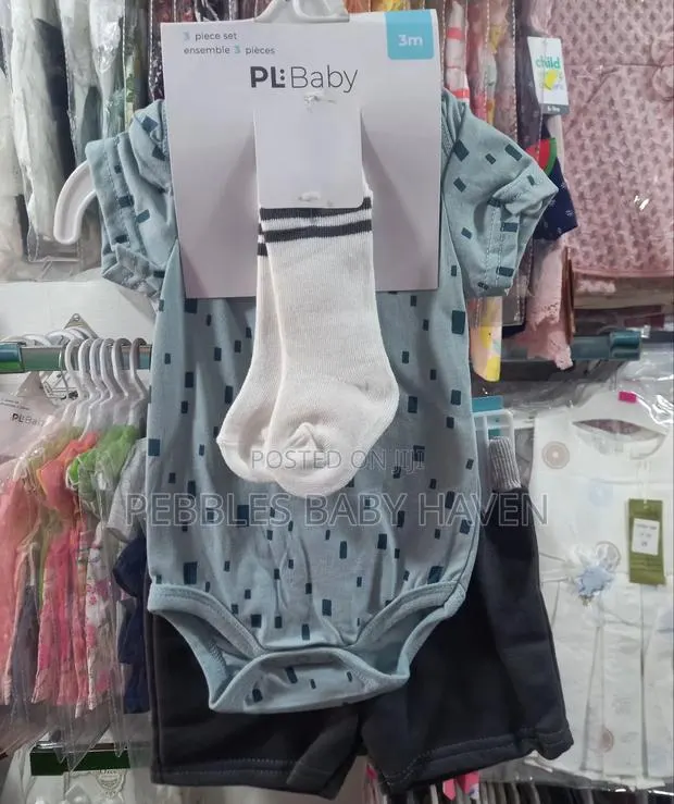 Baby Clothing 3 Pieces · Photo 1