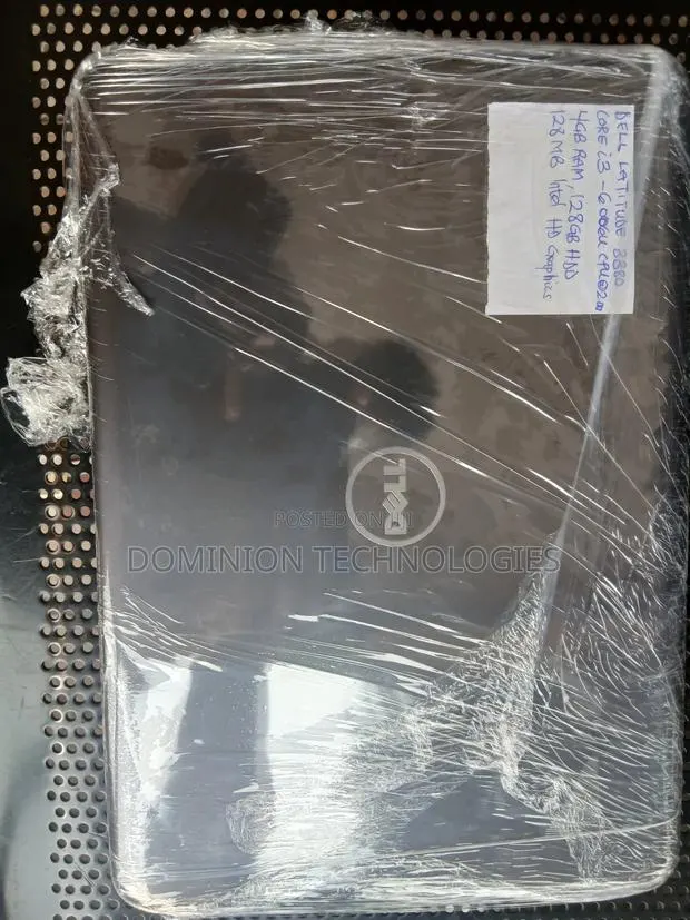 Laptop Dell Latitude 3380 4GB Intel Core i3 HDD 128GB · Photo 1