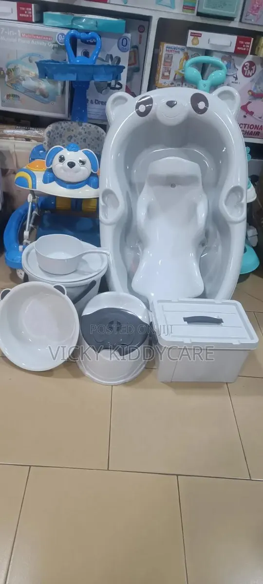 Baby Bath Set With Bather · Photo 1