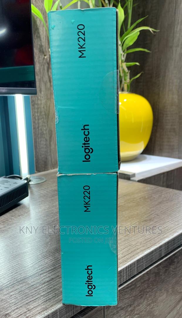 Logitech Mk220 Wireless Keyboard and Mouse · Photo 2