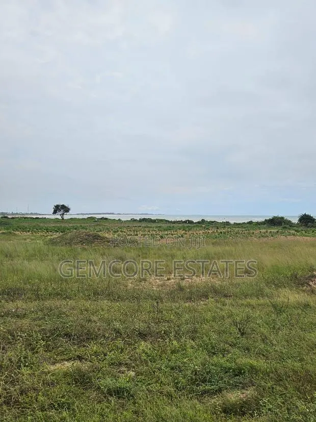 Land for Sale · Photo 1