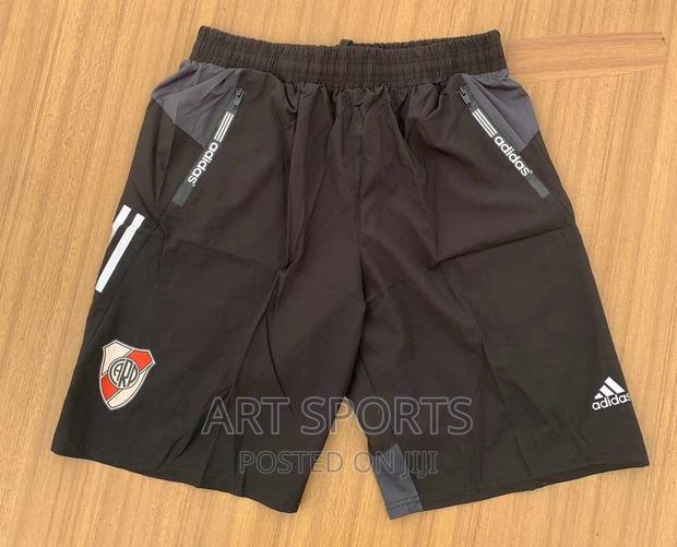 Adidas Shorts · Photo 1