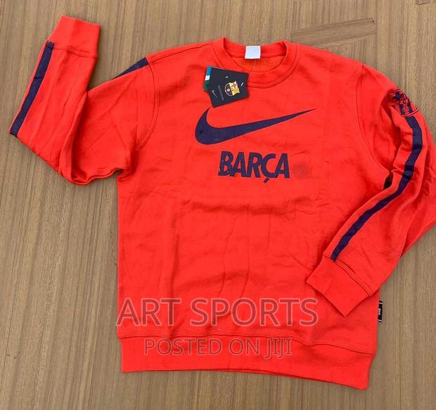 Barcelona Sweater · Photo 1