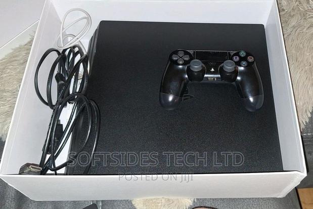Cheap 1tb Playstation 4 Pro From Uk With Controller · Photo 3
