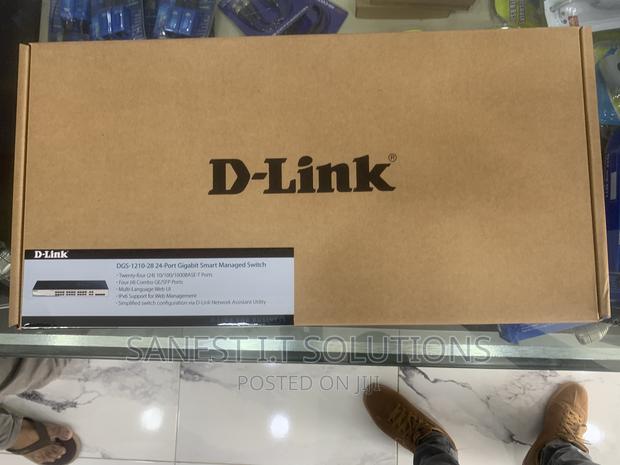 24 Port Poe Smart Managed Switch · Photo 1