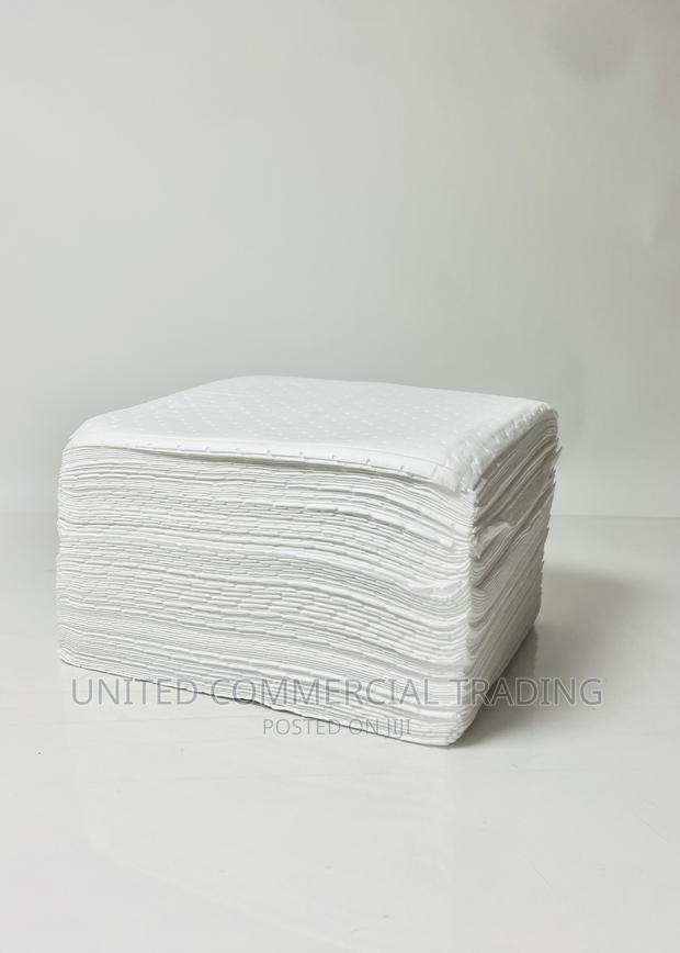 Oil Absorbing Pads · Photo 1