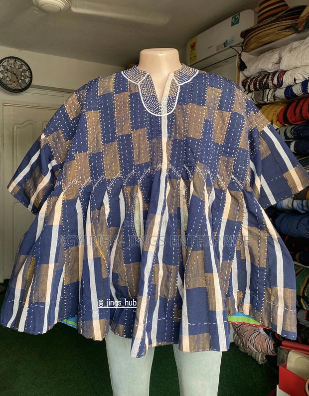 Men’S Smocks · Photo 1