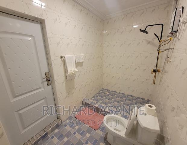 Airbnb 1 Bedroom Exctv Fully Furnished Apartment at Fise · Photo 8