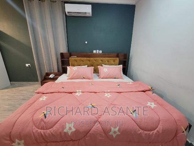 Airbnb 1 Bedroom Exctv Fully Furnished Apartment at Fise · Photo 2