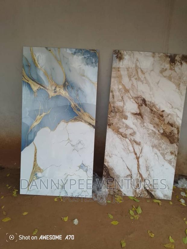 60/120 Porcain Floor Tiles · Photo 1