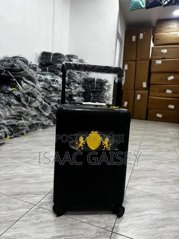 20" Premium Luxurious Executive Classy Luggage · Photo 1