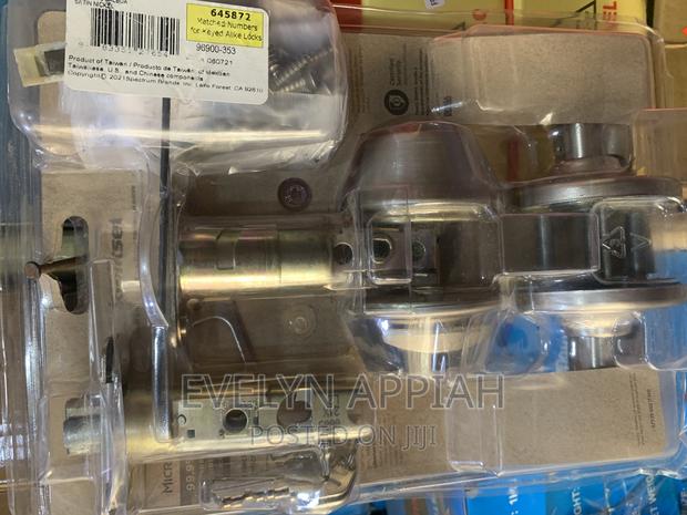 Single Cylinder Deadbolt · Photo 3