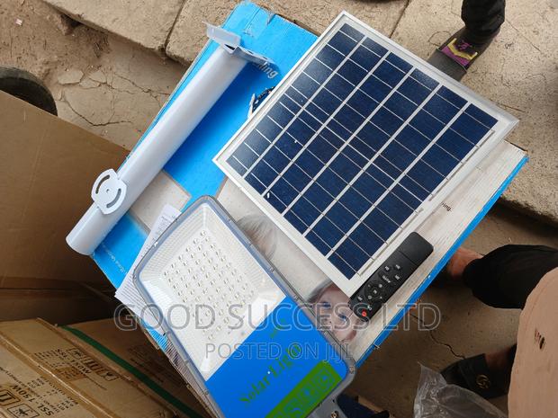 150w Solar Street Light · Photo 1