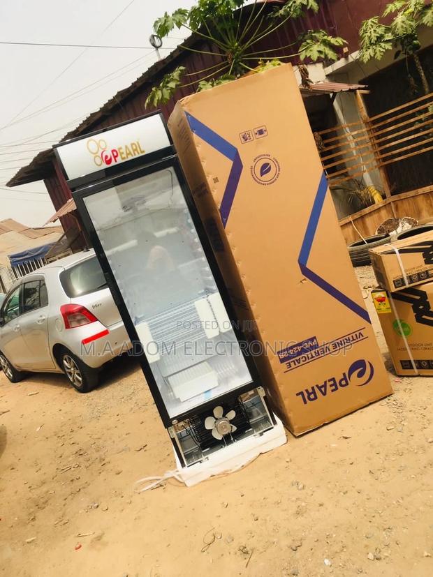 Pearl PVC-424 Single Door Display Refrigerator. · Photo 1