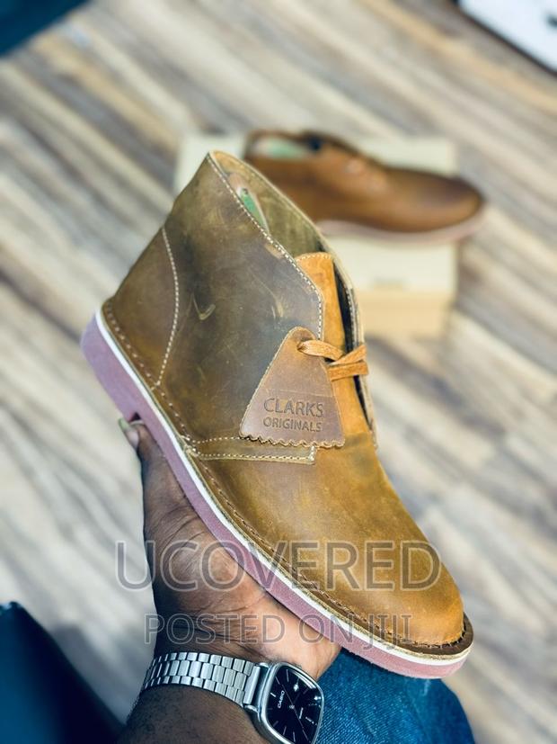 Clark’S Real Leather Boots · Photo 4