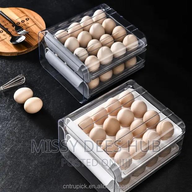 32 Grid Capacity , Two Layers, Stackable Egg Storage · Photo 6