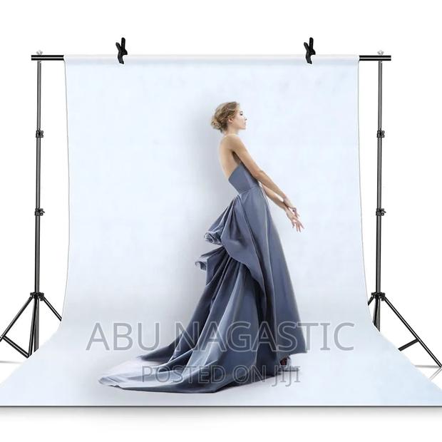 Heavy Duty Backdrop Stand · Photo 1