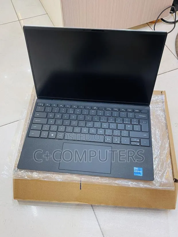 New Laptop Dell XPS 13 32GB Intel Core i7 SSD 512GB