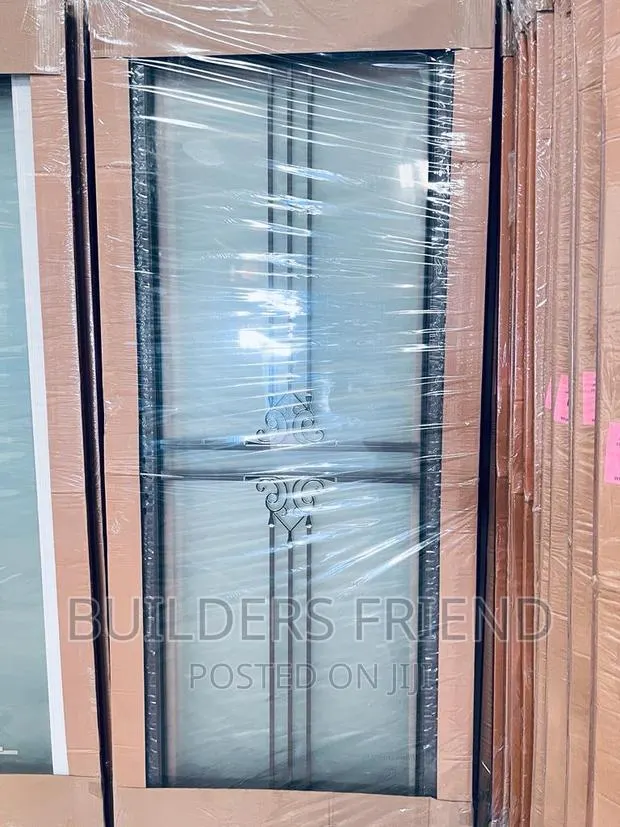 PVC Framed Bathroom Door+Handle Complete · Photo 1