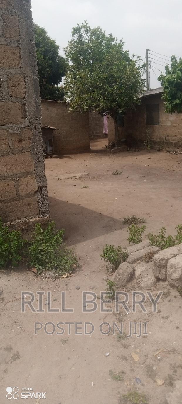 One Bedroom Chamber and Hall Uncompleted · Photo 3