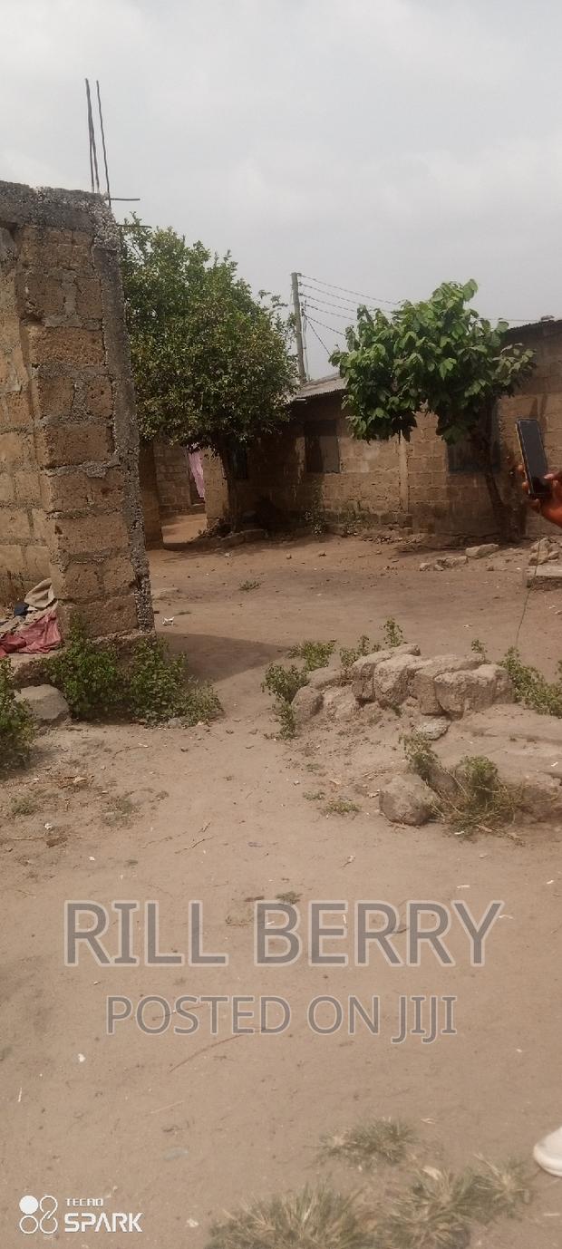 One Bedroom Chamber and Hall Uncompleted · Photo 6