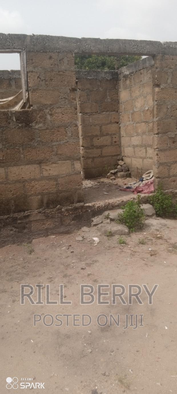 One Bedroom Chamber and Hall Uncompleted · Photo 2